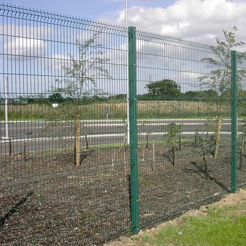 Powder Coated Galvanized Welded Wire Mesh Fence - Durable &#038; Secure