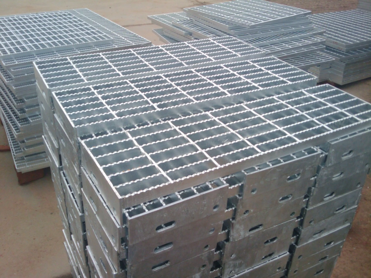 The Benefits and Uses of Hot-Dip Galvanized Grating in Different Industries