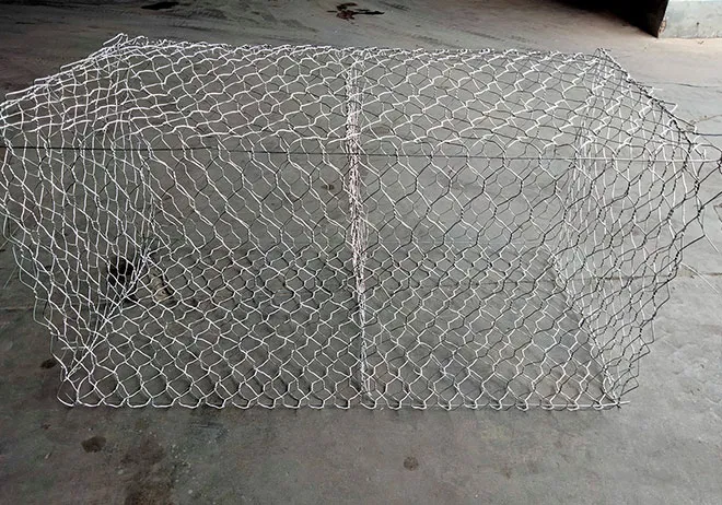 diamond chain link fence manufacturers