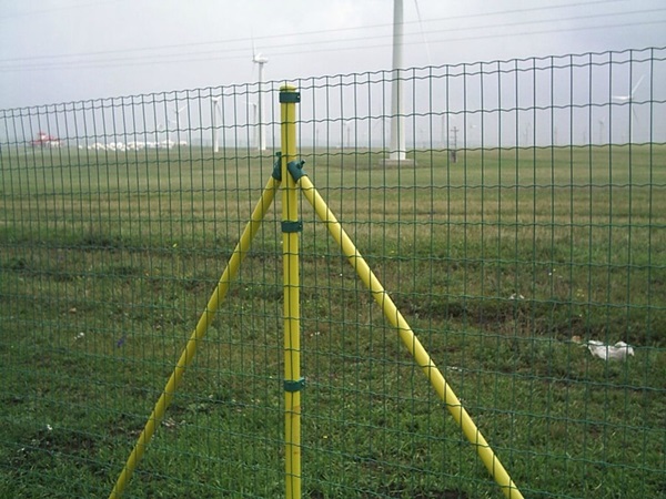 expanded mesh panel